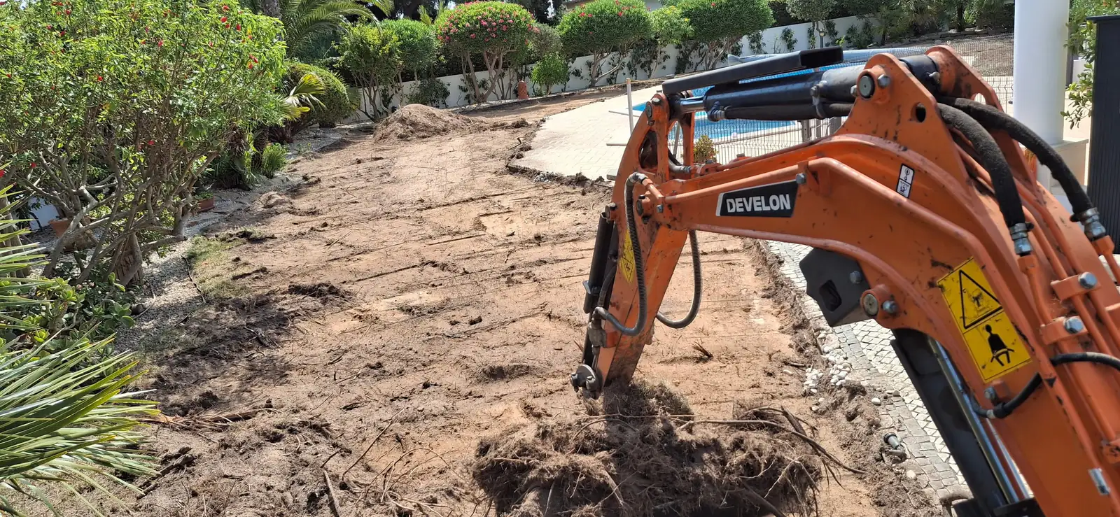 Mini-excavator work, Algarve 5